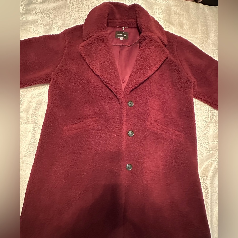 Worn only 2x! Burgundy warm teddy coat size XXL. Like new in great condition.